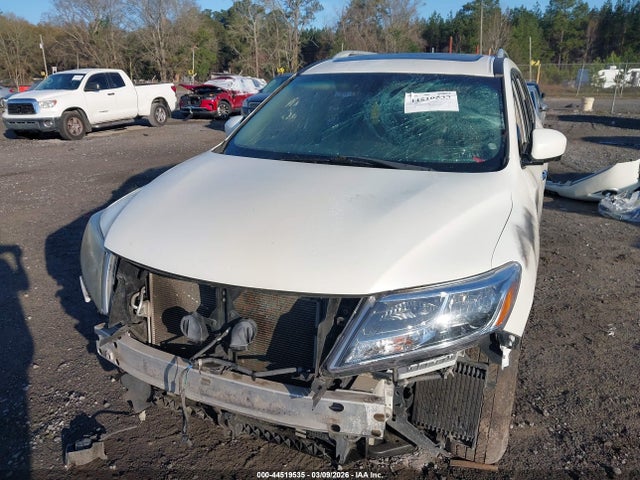 Nissan Pathfinder Platinum