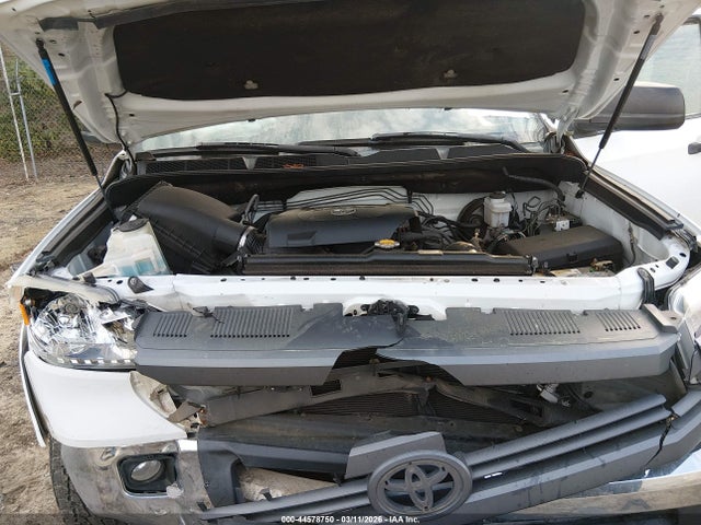 Toyota Tundra Sr5 5.7l V8