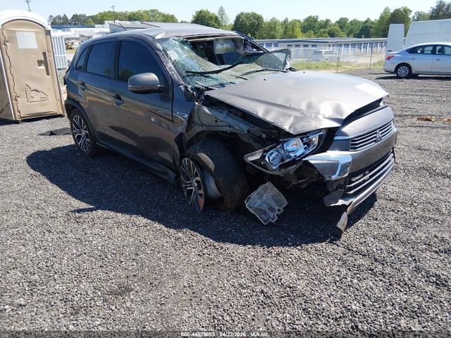 Salvage Mitsubishi Outlander Image
