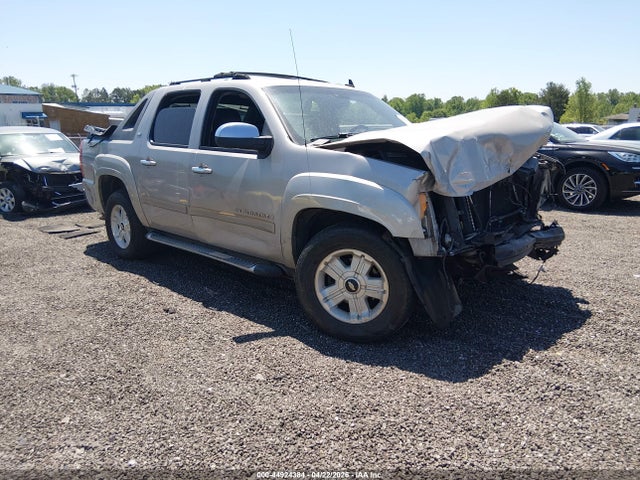 Salvage Chevrolet Avalanche 1500 Image