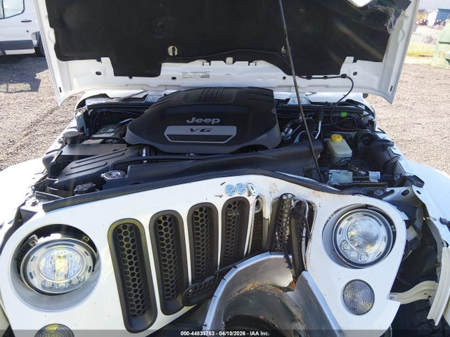 Jeep Wrangler Sahara 4x4
