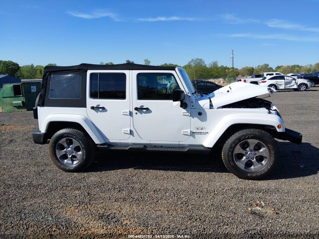 Jeep Wrangler Sahara 4x4