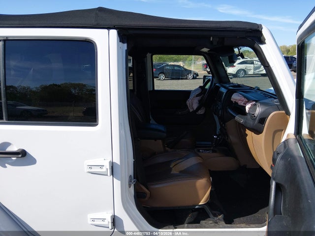 Jeep Wrangler Sahara 4x4