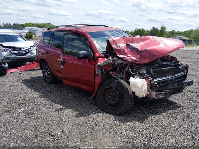 Salvage Toyota RAV4 Image