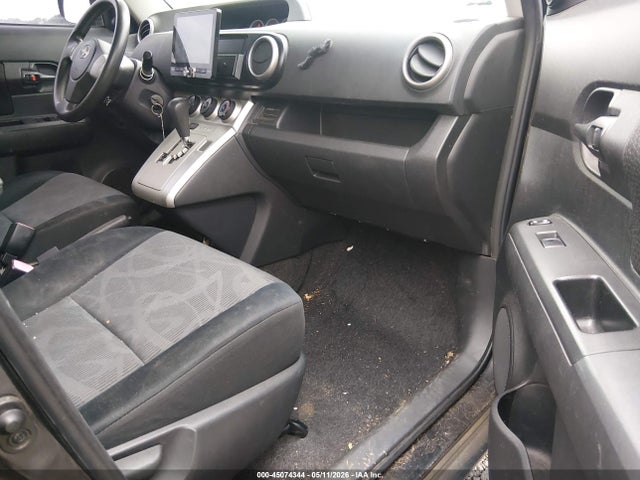 Scion xB