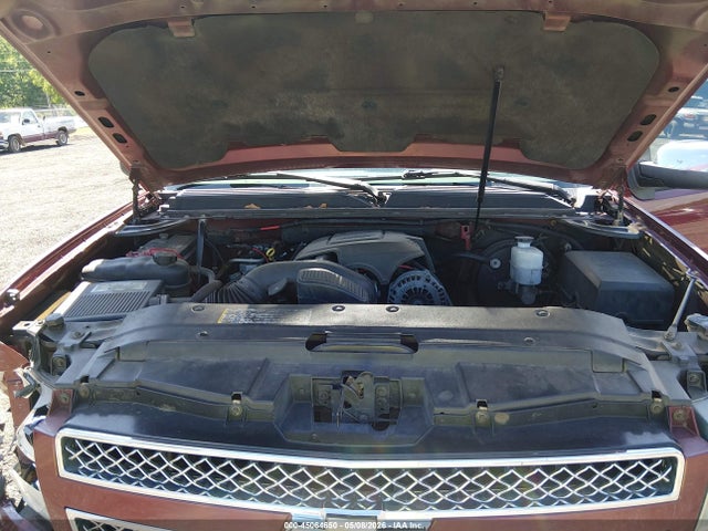 Chevrolet Suburban 1500 Ltz