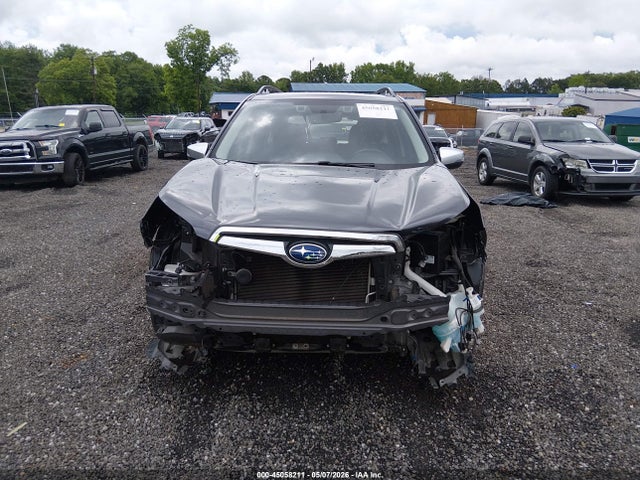 Subaru Forester Touring