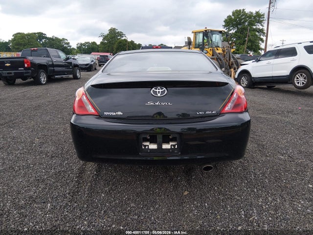 Toyota Camry Sle V6