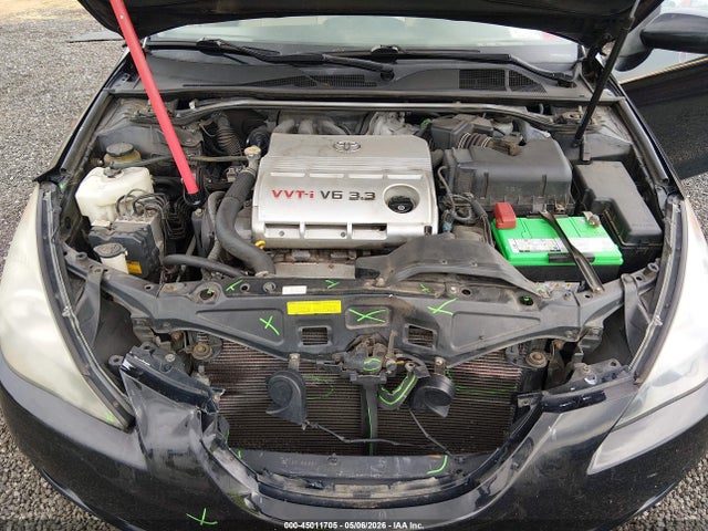 Toyota Camry Sle V6