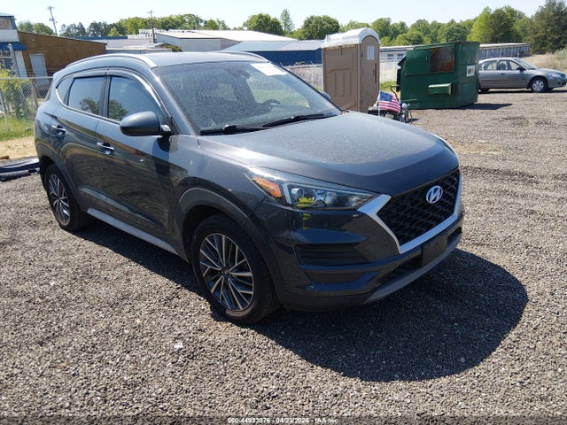 Salvage Hyundai TUCSON Image