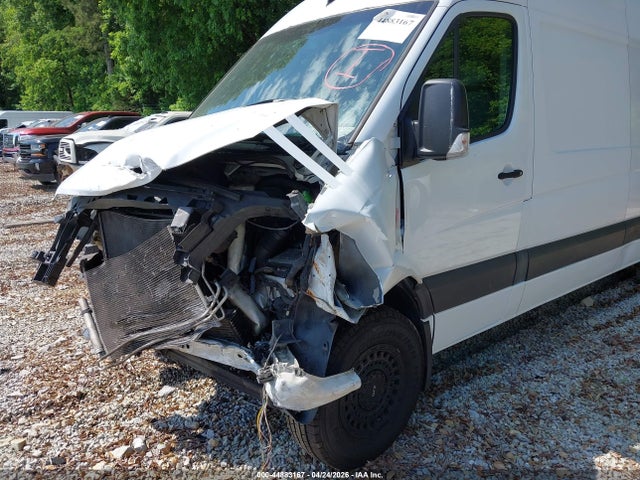 Mercedes-Benz Sprinter 2500 High Roof V6