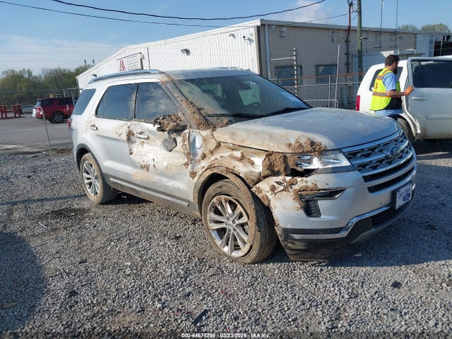 Salvage Ford Explorer Image