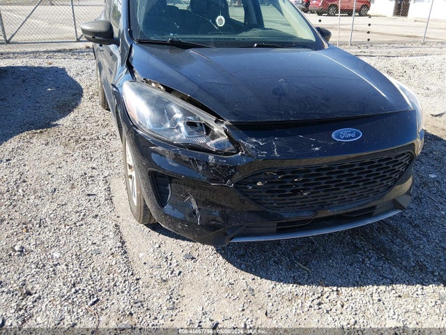 Ford Escape S