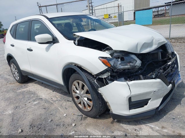 Salvage Nissan Rogue Image