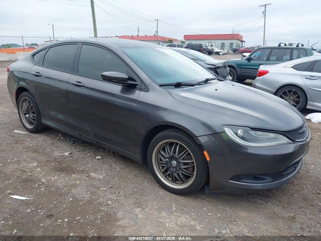 Salvage Chrysler 200 Image