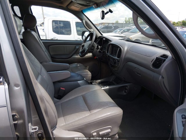 Toyota Sequoia Limited V8