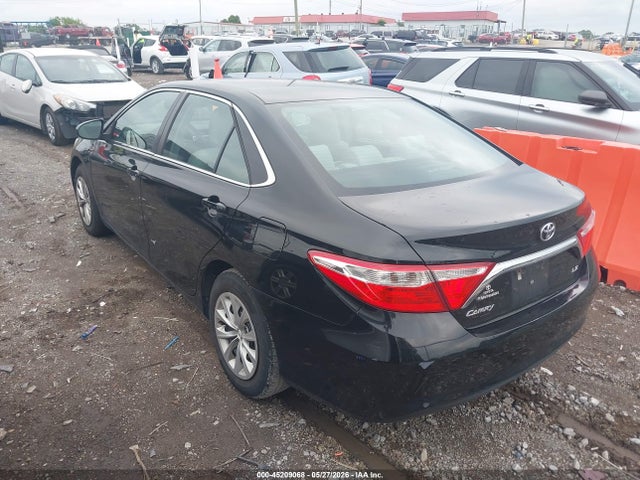 Toyota Camry Le