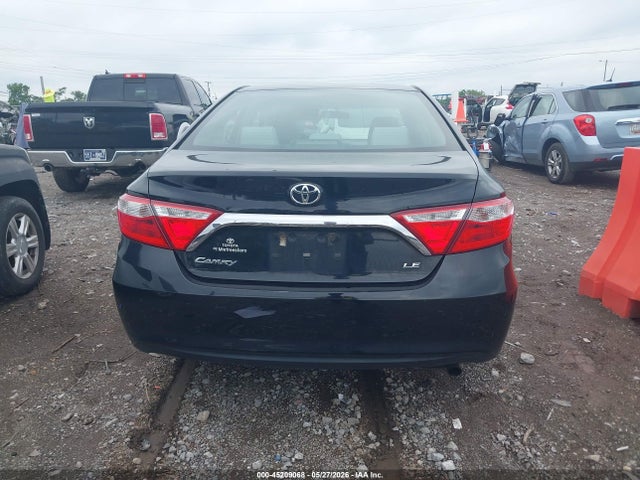Toyota Camry Le