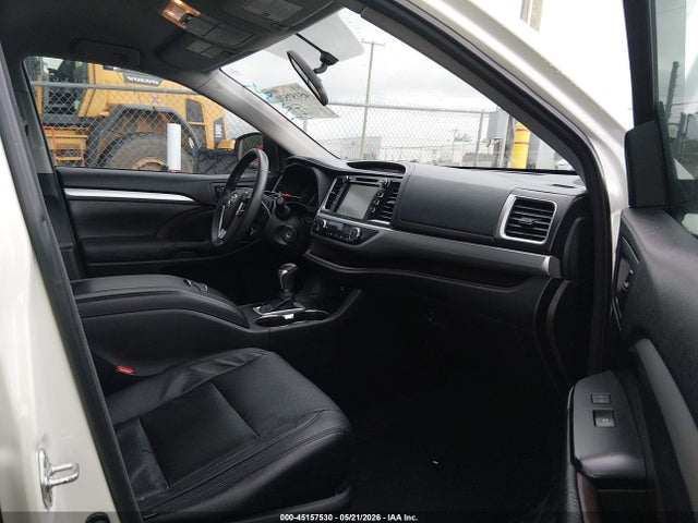 Toyota Highlander Le Plus V6
