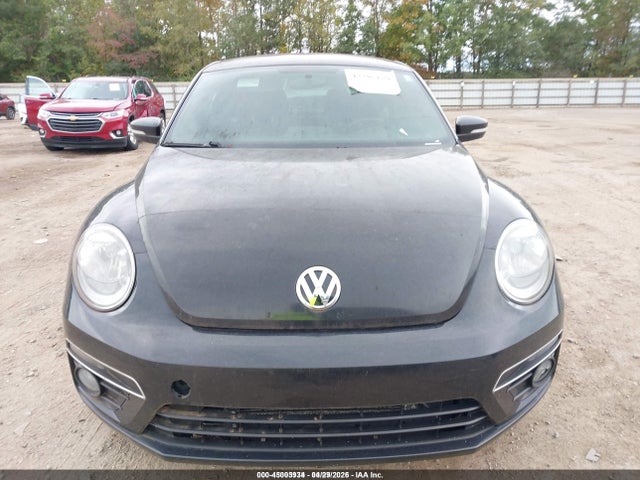 Volkswagen Beetle 2.0t R-line