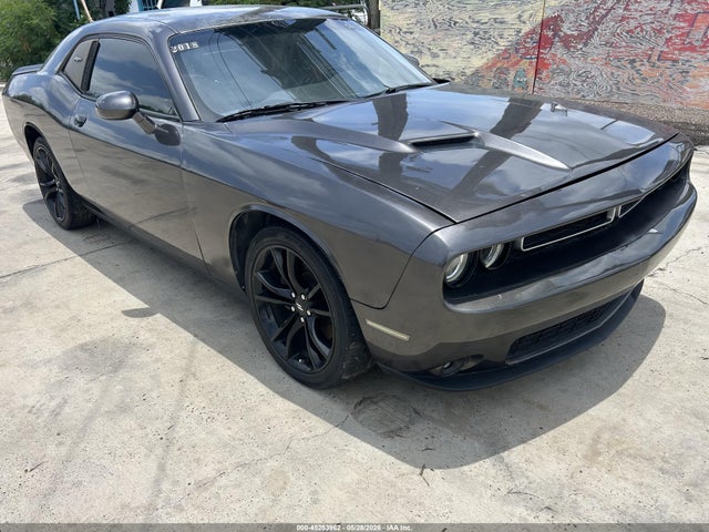 Salvage Dodge Challenger Image
