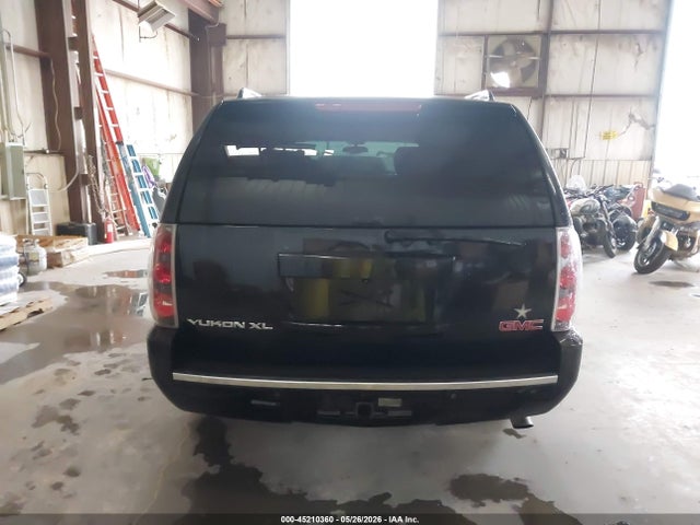 GMC Yukon Denali