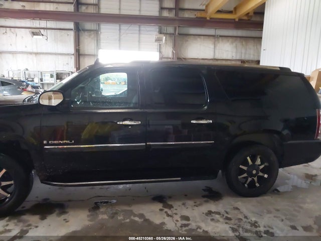 GMC Yukon Denali