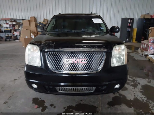 GMC Yukon Denali