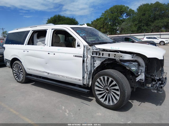 Lincoln Navigator Reserve L