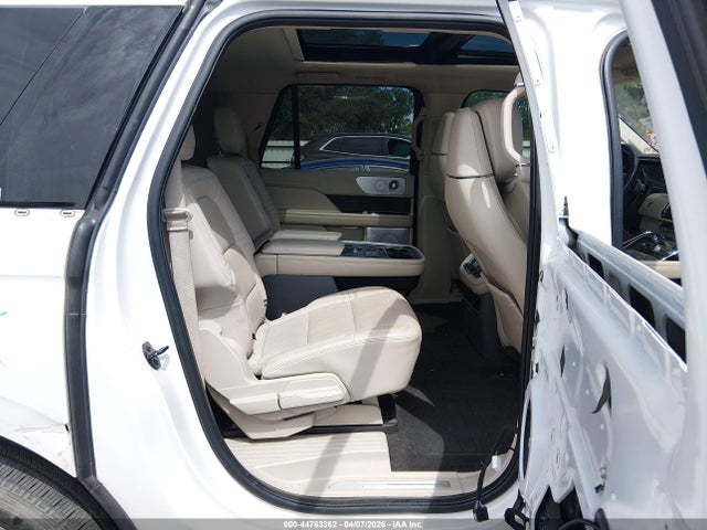 Lincoln Navigator Reserve L