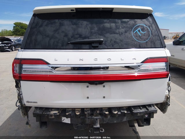 Lincoln Navigator Reserve L