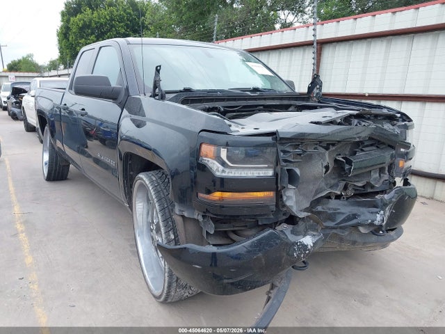 Salvage Chevrolet Silverado 1500 Image