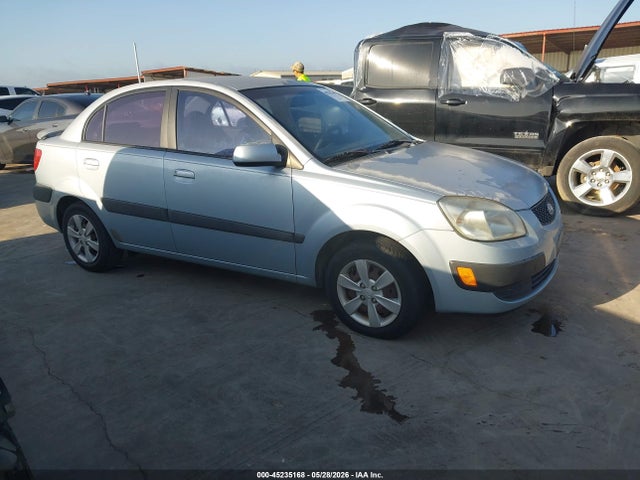 Salvage Kia Rio Image