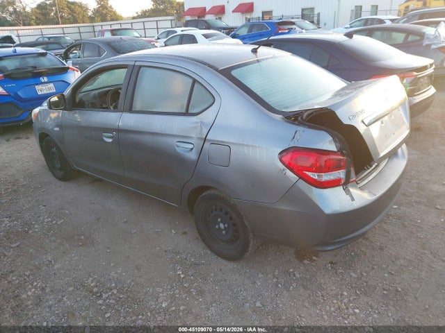 Mitsubishi Mirage Es
