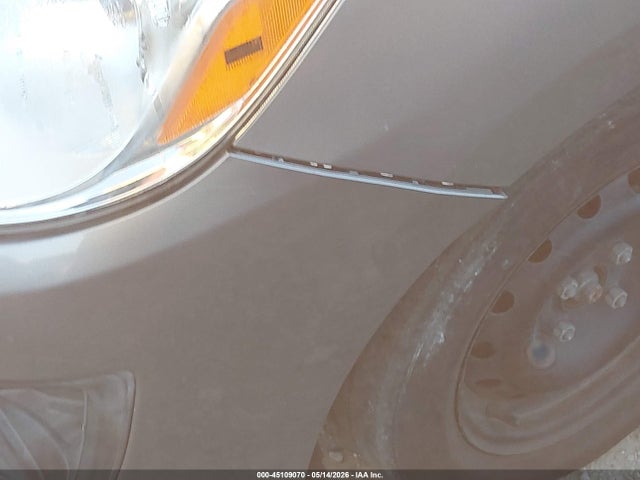 Mitsubishi Mirage Es