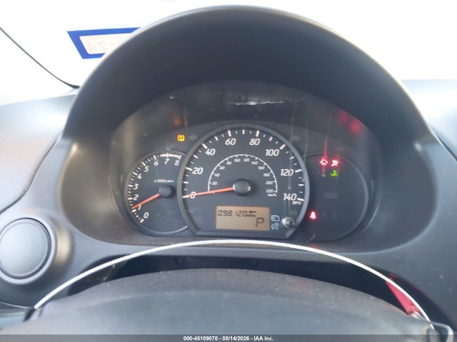 Mitsubishi Mirage Es