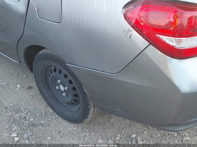 Mitsubishi Mirage Es