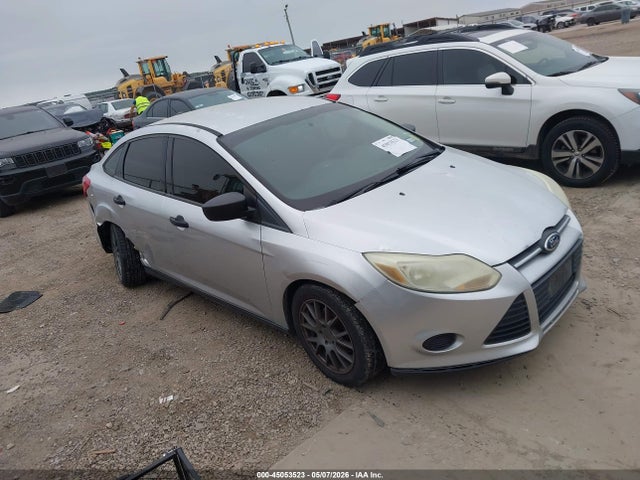 Salvage Ford Focus Image