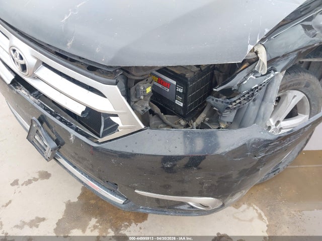 Toyota Highlander Limited V6