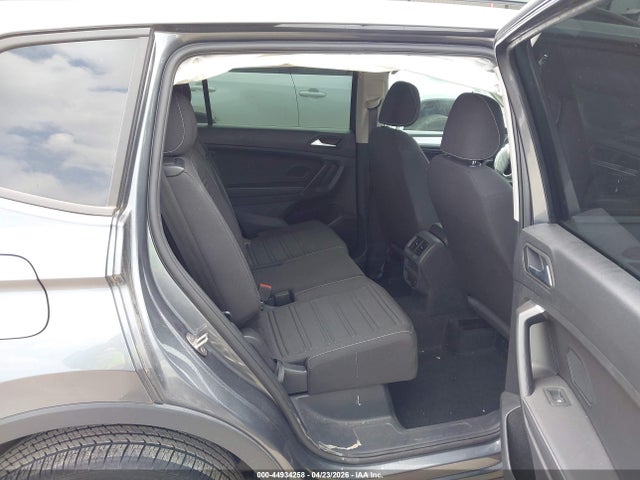 Volkswagen Tiguan 2.0t S