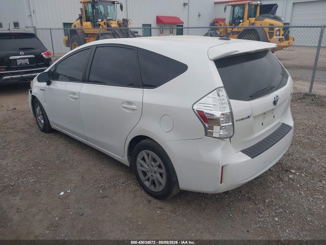 Toyota Prius v Three
