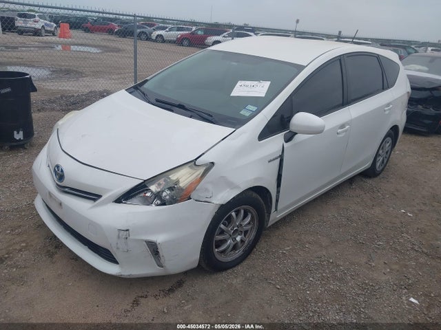 Toyota Prius v Three