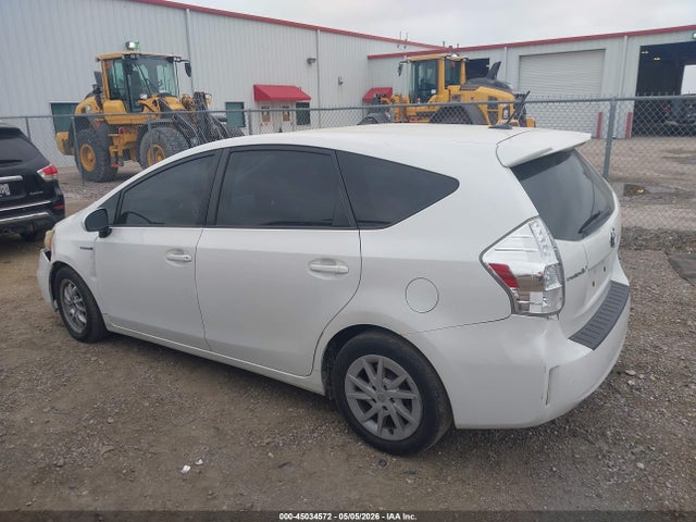 Toyota Prius v Three