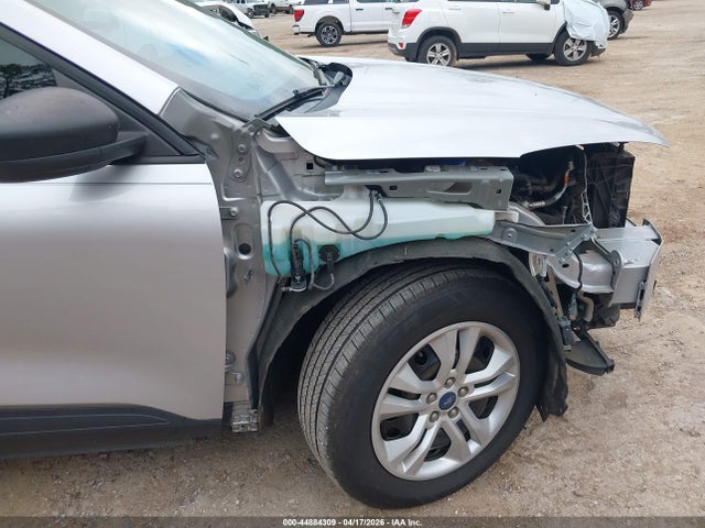 Ford Escape S