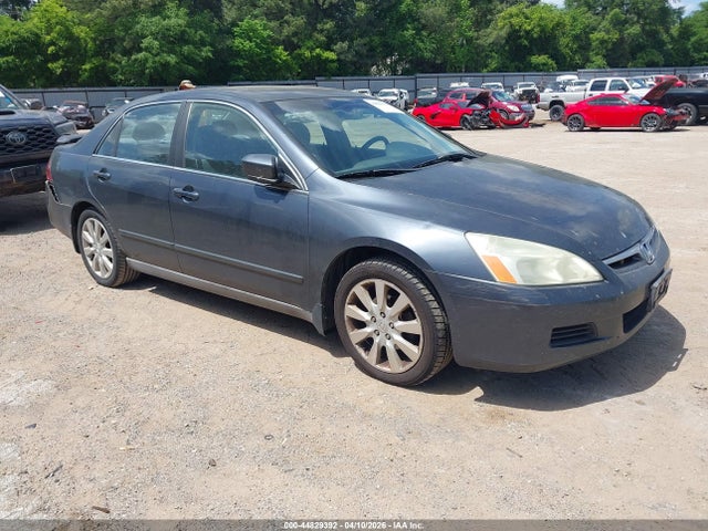 Salvage Honda Accord Image