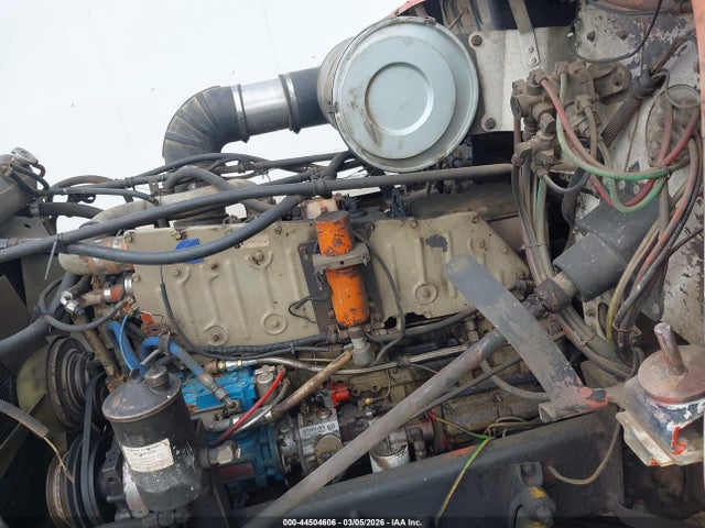 Freightliner Conventional Fld120