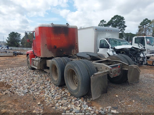 Freightliner Conventional Fld120