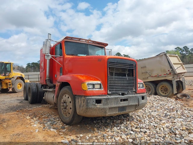 Salvage Freightliner Conventional Image