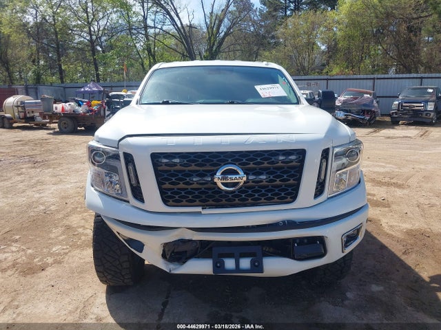 Nissan Titan Pro-4x