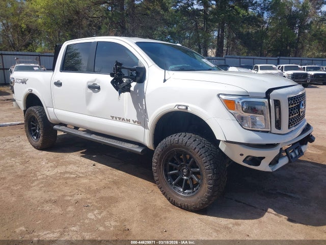 Salvage Nissan Titan Image